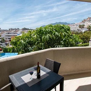  Apartment Benal Superb Front 1 Bedroom Apartment, Sleeps 5